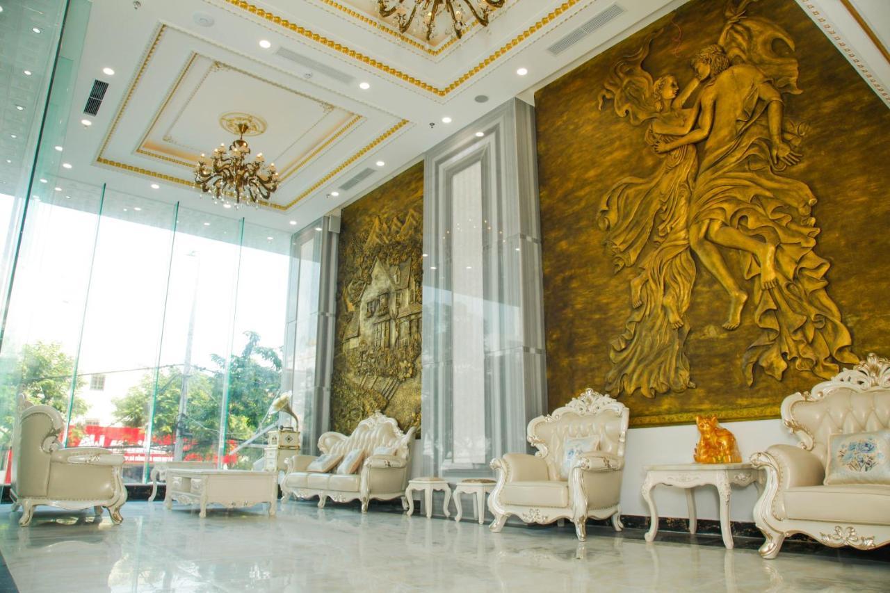 Royal Beach Hotel By Thg Дананг Екстер'єр фото